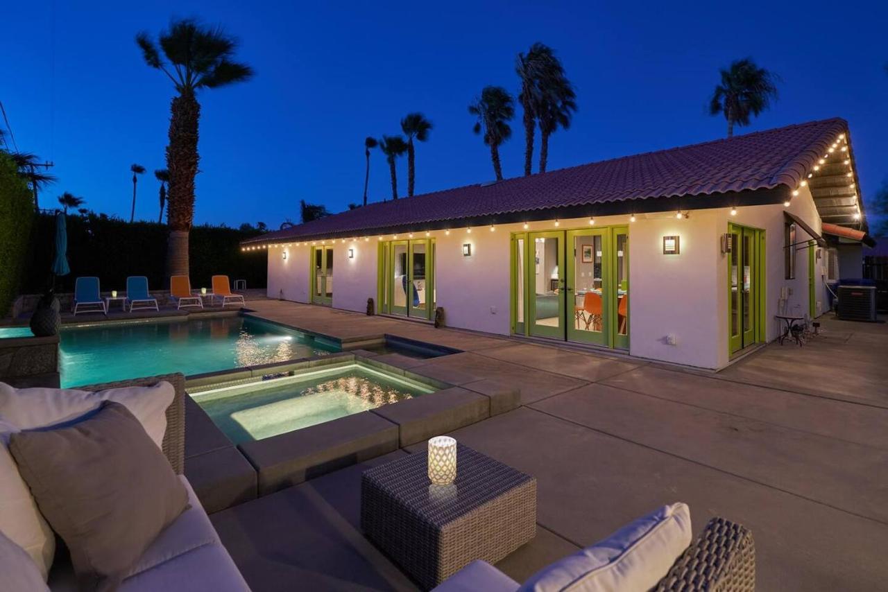 Pineapple Splash! Complete Privacy! Salt Pool! Palm Springs Dış mekan fotoğraf